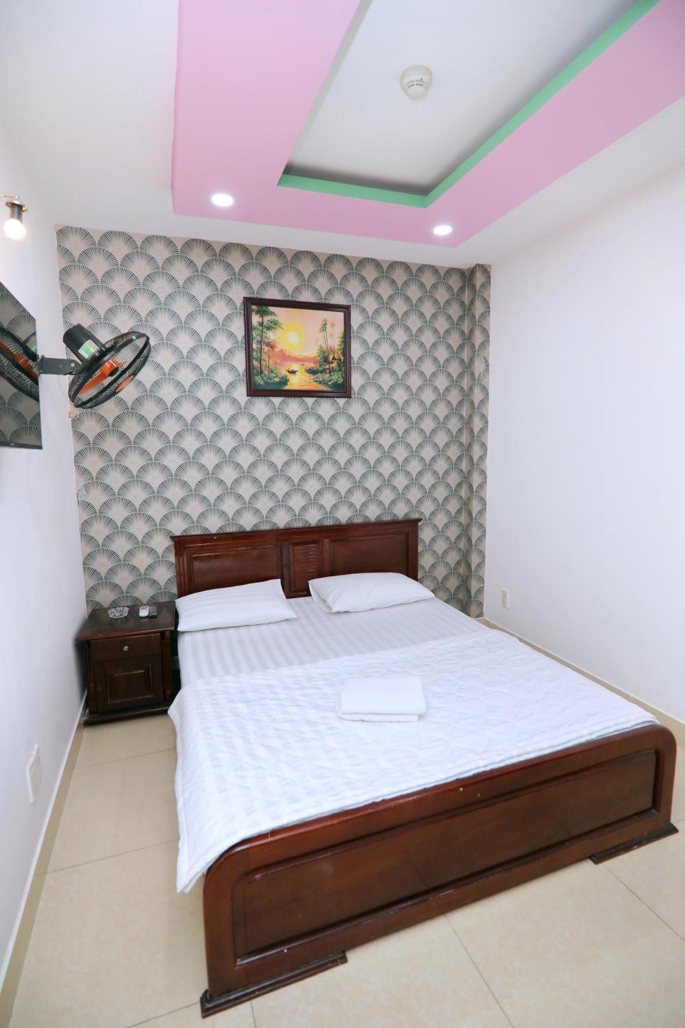 Khach San Sao Mai Xanh - Sao Mai Xanh Hotel Ho Chi Minh-staden Exteriör bild